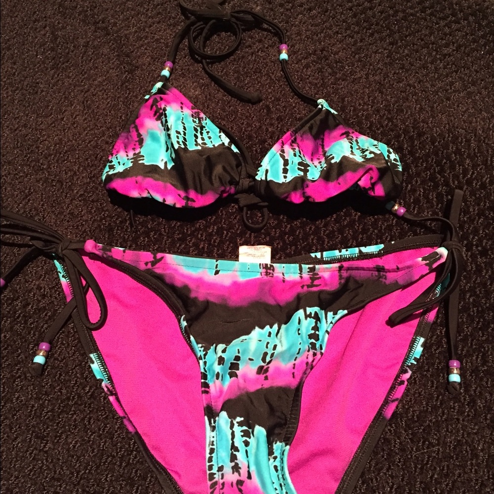 Purple turquoise and black string 👙⛱